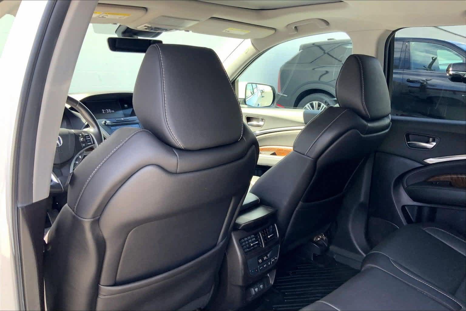 Used 2020 Acura MDX w/ Technology Package FWD image 12