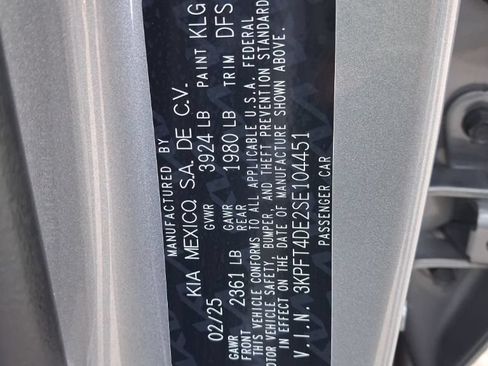 Used 2025 Kia K4 FWD image 3