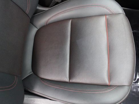 Used 2022 Chevrolet Blazer RS image 33