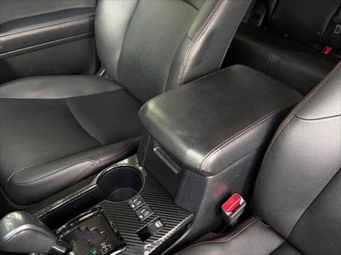 Certified 2024 Toyota 4Runner TRD Off-Road Premium AWD/4WD image 15
