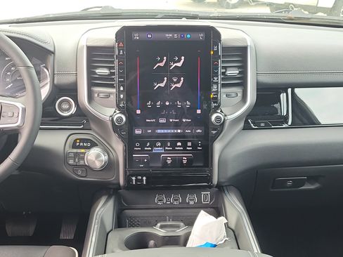New 2026 RAM 1500 Laramie AWD/4WD image 15