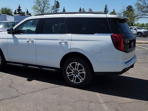 New 2025 Ford Expedition Active image 4