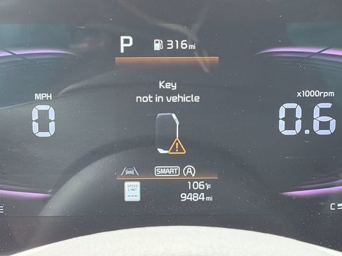 Certified 2025 Kia Sportage EX FWD image 30