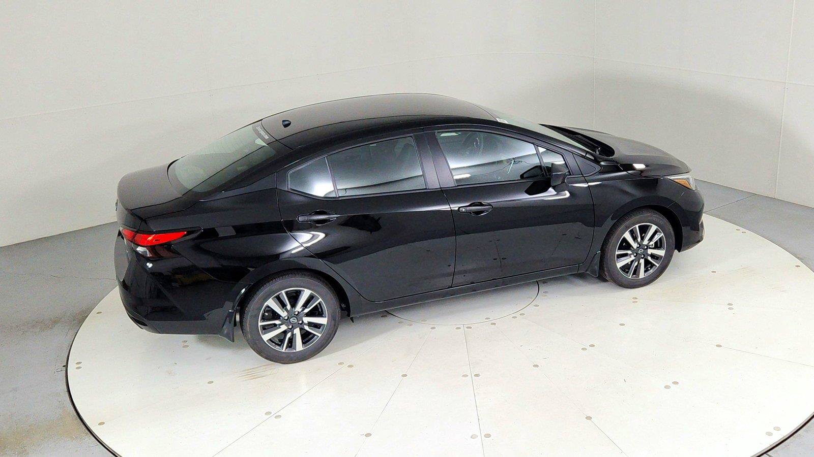 Used 2025 Nissan Versa S w/ S Plus Package FWD image 39