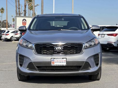 Used 2020 Kia Sorento AWD V6 image 9