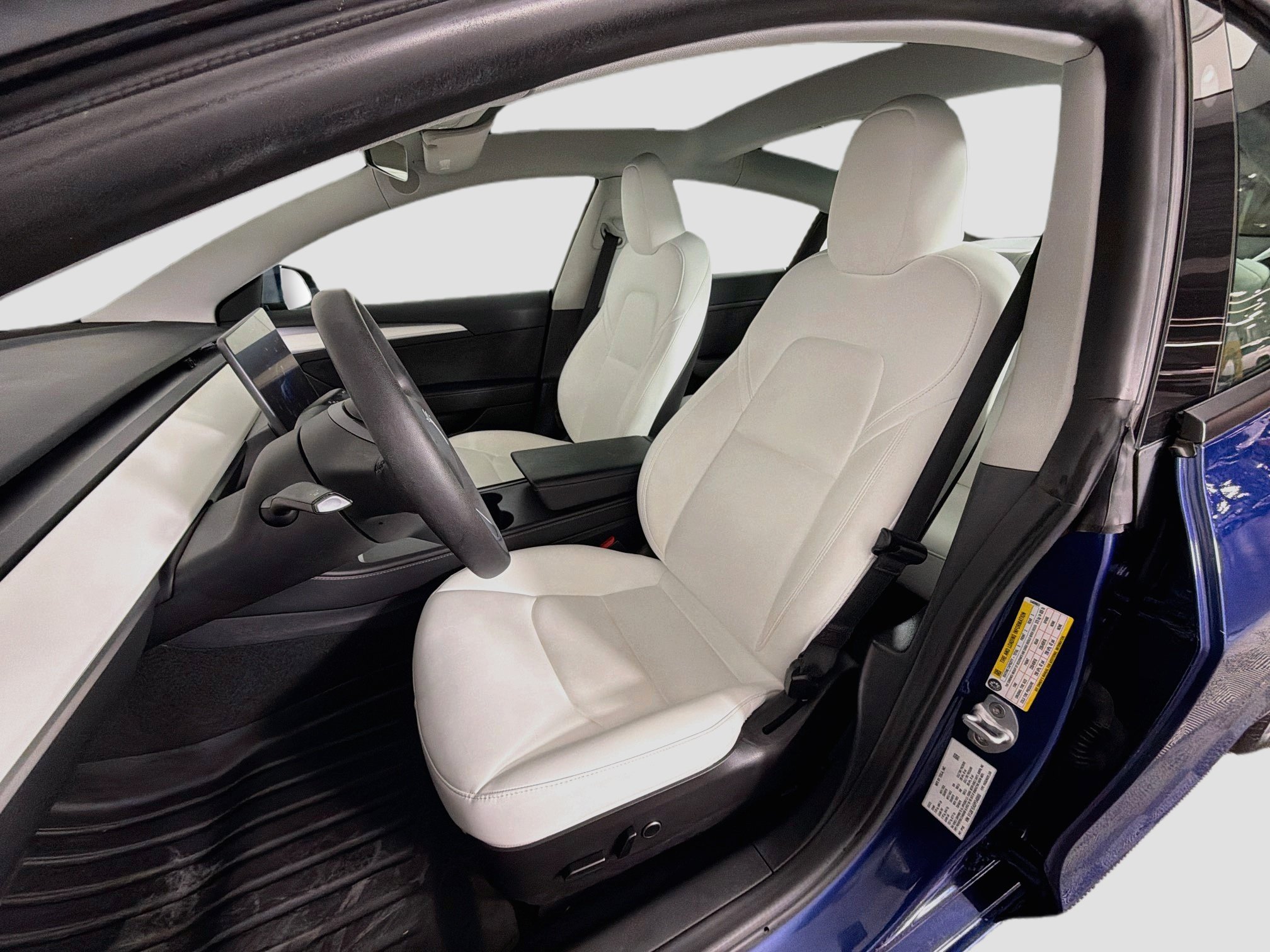 Used 2023 Tesla Model 3 Standard Range RWD image 13