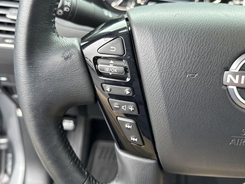 Used 2022 Nissan Armada SV w/ SV Appearance Package image 32