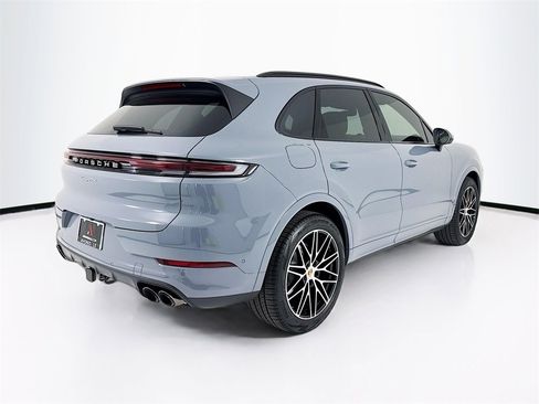 New 2026 Porsche Cayenne image 9