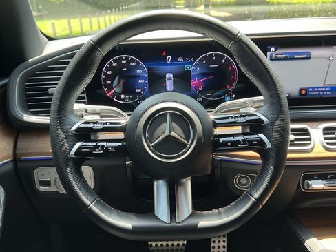 Certified 2024 Mercedes-Benz GLS 450 4MATIC image 18