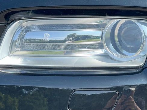 Used 2016 Rolls-Royce Wraith image 27