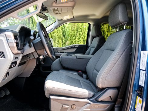 Used 2025 Ford F150 XLT w/ Equipment Group 301A Standard AWD/4WD image 17