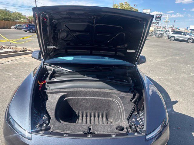 Used 2026 Tesla Model Y AWD image 40
