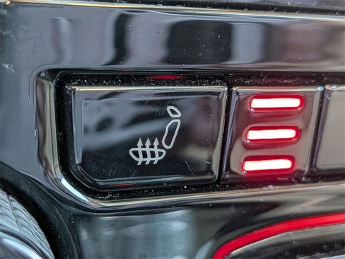 Used 2022 Jeep Grand Cherokee L Limited image 24