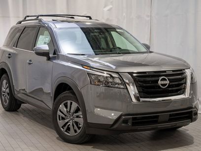 New 2025 Nissan Pathfinder SV