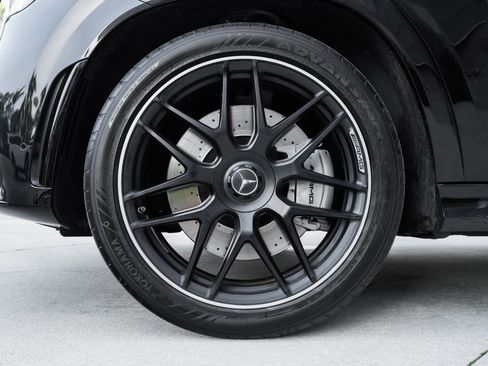 Used 2022 Mercedes-Benz GLE 53 AMG 4MATIC Coupe image 33