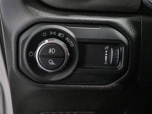 Used 2023 Jeep Gladiator Overland image 29