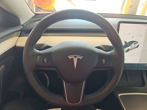 Used 2022 Tesla Model 3 Long Range AWD/4WD image 13