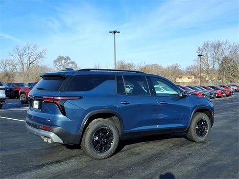 New 2026 Chevrolet Traverse Z71 w/ Enhanced Driving Package image 3