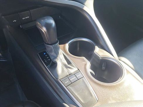 Used 2023 Toyota Camry SE image 14