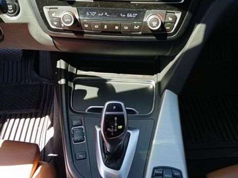 Used 2017 BMW 430i xDrive Convertible image 17