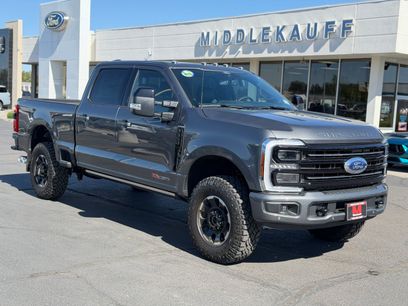 New 2026 Ford F350 Platinum w/ Tremor Off-Road Package