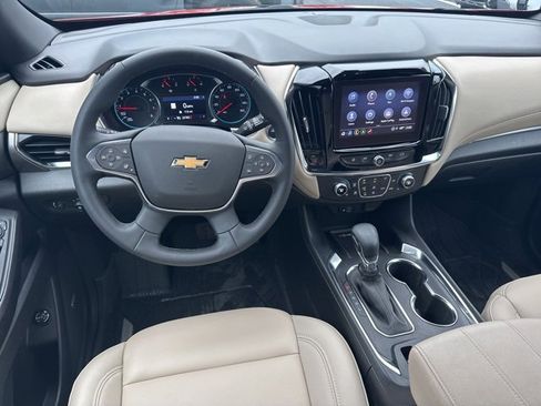 Used 2023 Chevrolet Traverse LT w/ LT Premium Package image 13