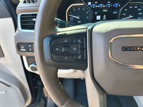 Used 2021 GMC Yukon Denali w/ Denali Ultimate Package RWD image 21