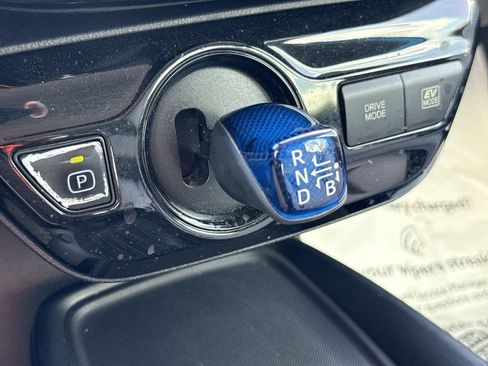 Used 2019 Toyota Prius LE FWD image 21