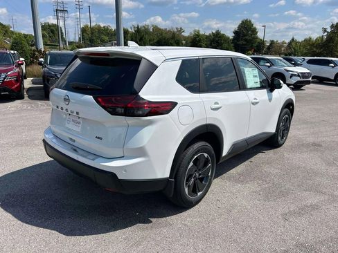 New 2026 Nissan Rogue SV AWD/4WD image 7