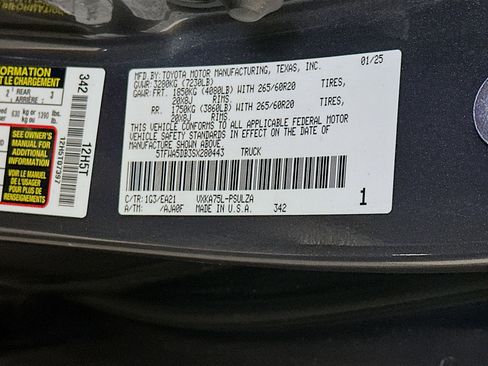 Used 2025 Toyota Tundra Limited image 12