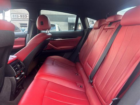 Used 2019 BMW X6 xDrive35i w/ M Sport Package AWD/4WD image 10