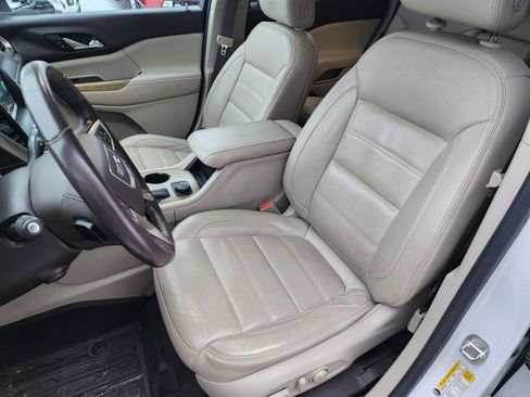 Used 2018 GMC Acadia Denali w/ Technology Package image 32