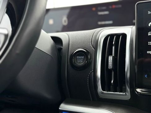 Used 2025 Ford Expedition Max Platinum image 31