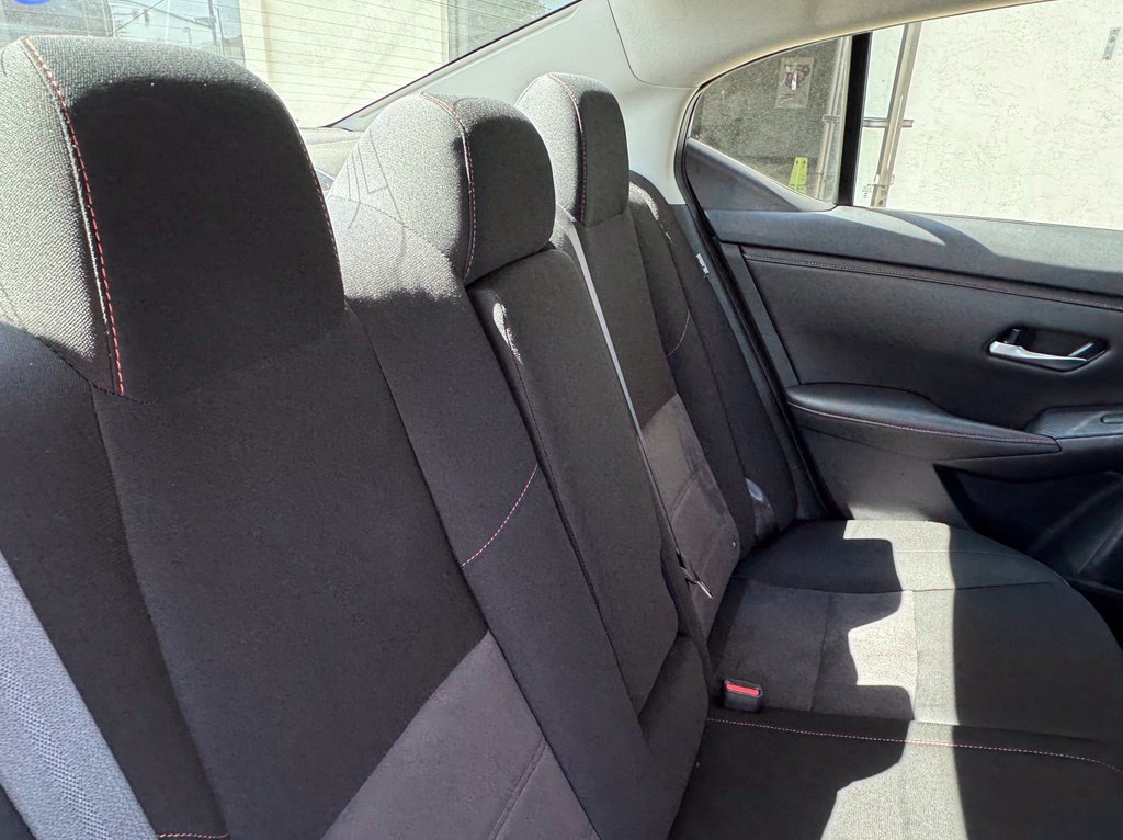 Used 2025 Nissan Sentra SR FWD image 19