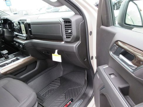 New 2026 Chevrolet Silverado 1500 RST w/ Convenience Package II AWD/4WD image 22