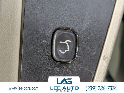 Used 2013 Dodge Grand Caravan SXT w/ Entertainment Group 1 FWD image 11