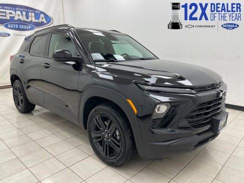 New 2026 Chevrolet TrailBlazer LT w/ Convenience Package AWD/4WD image 1