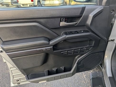 Used 2024 Toyota Tacoma TRD Off-Road image 19