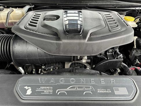Used 2024 Jeep Wagoneer Series II AWD/4WD image 18