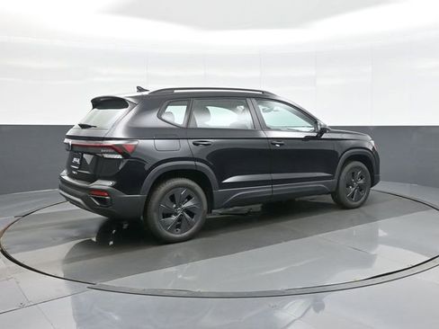 New 2026 Volkswagen Taos S image 7