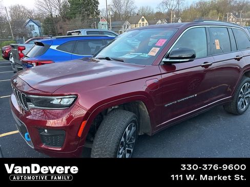Used 2022 Jeep Grand Cherokee Overland image 1