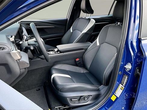 Used 2025 Toyota Camry SE image 20