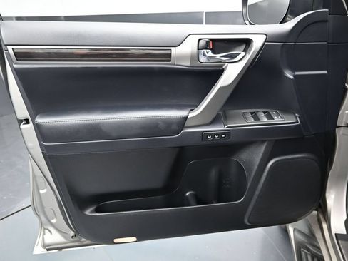 Used 2023 Lexus GX 460 Premium AWD/4WD image 15