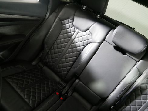 Used 2020 Audi SQ5 Prestige image 12