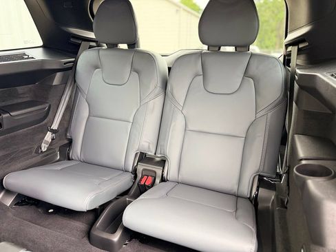 Used 2025 Volvo XC90 B6 Ultra w/ Protection Package AWD/4WD image 25