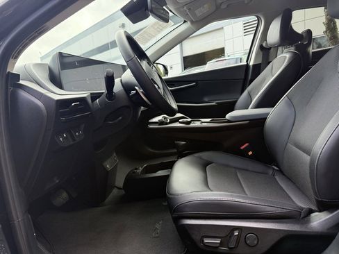 Used 2024 Kia EV6 Light image 30