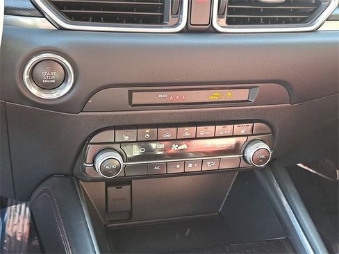 Used 2023 MAZDA CX-5 Carbon Edition image 30