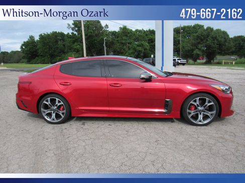 Used 2018 Kia Stinger GT1 RWD image 16