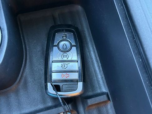 Used 2025 Ford Expedition Max Active image 12