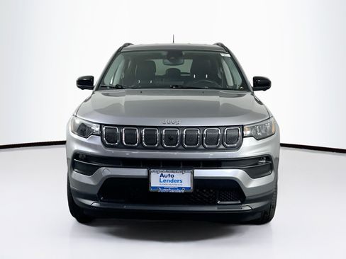 Used 2022 Jeep Compass Latitude AWD/4WD image 2